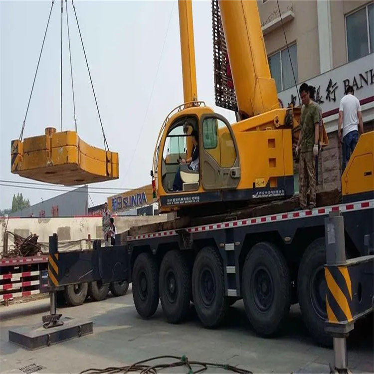 汕尾当地吊车出租|机器吊装|75吨|工厂搬迁服务